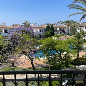 Beachfront Escape Apartamento Estepona
